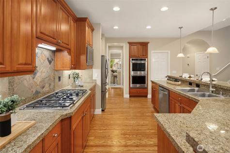 322 240th Place SE Sammamish WA 98074