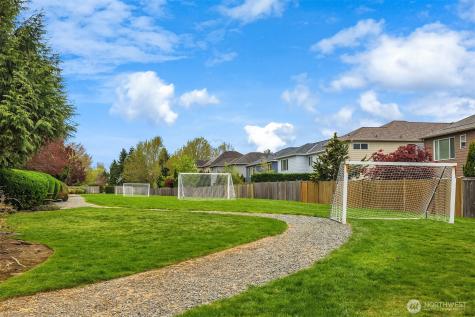 322 240th Place SE Sammamish WA 98074