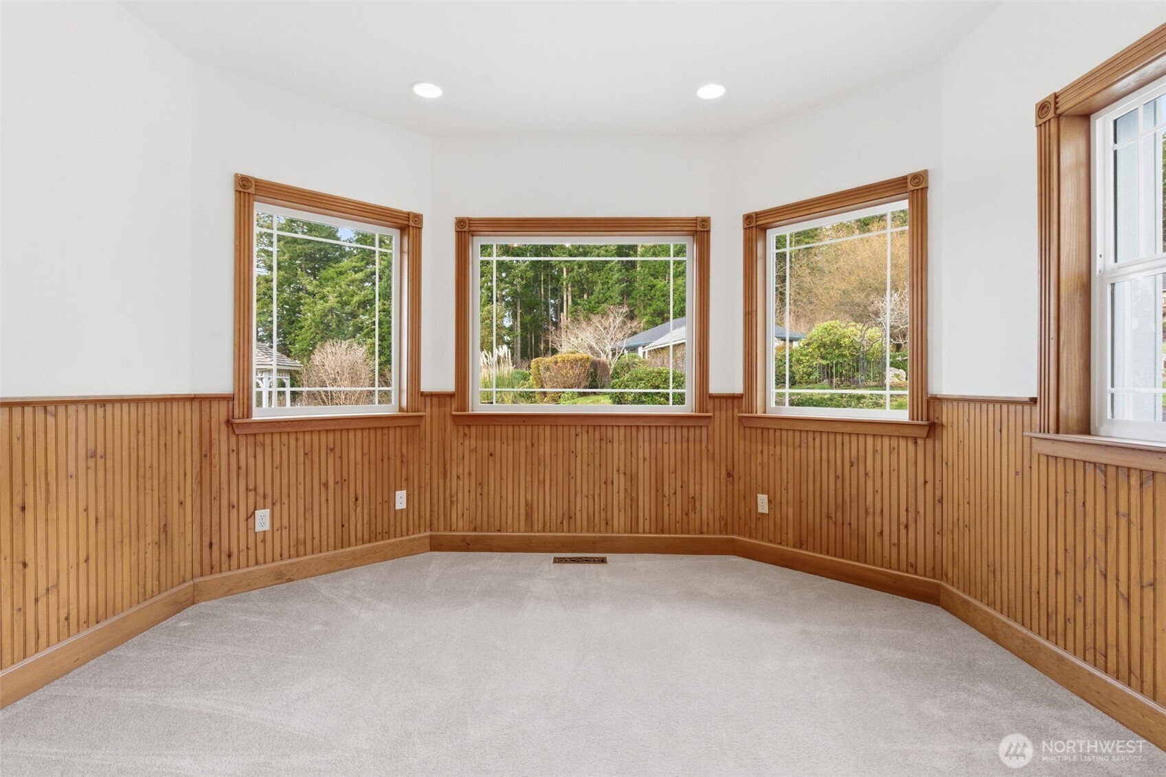 457 E Victor Road Belfair WA 98528