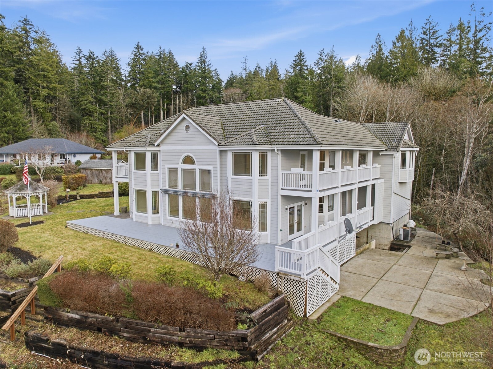 457 E Victor Road Belfair WA 98528