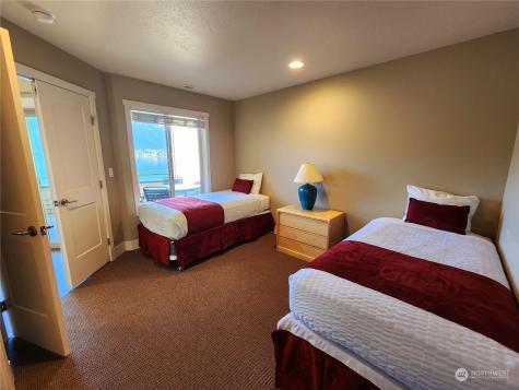 1 Lakeside 708-l Manson WA 98831