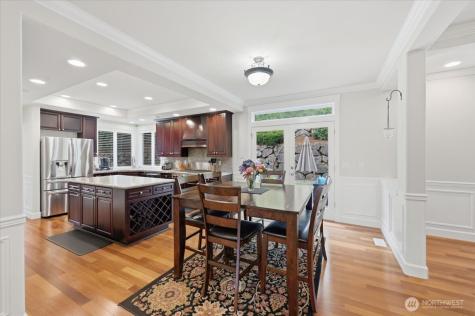 24121 NE 1st Place Sammamish WA 98074