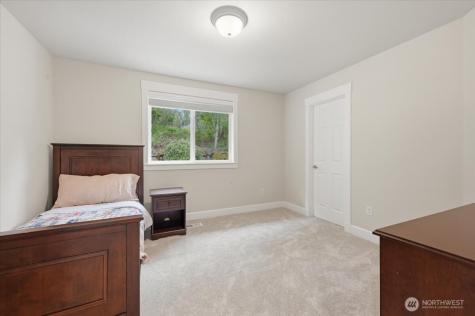 24121 NE 1st Place Sammamish WA 98074