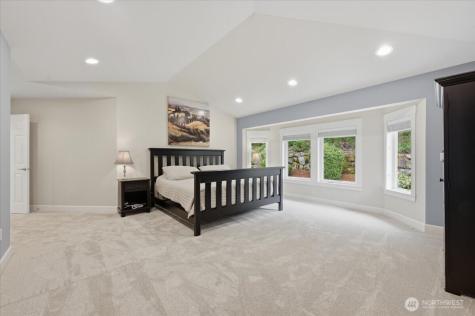 24121 NE 1st Place Sammamish WA 98074