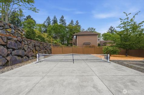 24121 NE 1st Place Sammamish WA 98074
