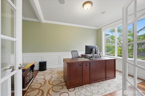 24121 NE 1st Place Sammamish WA 98074