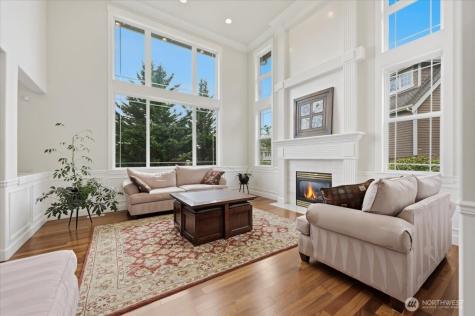 24121 NE 1st Place Sammamish WA 98074