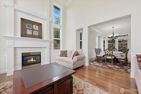 24121 NE 1st Place Sammamish WA 98074