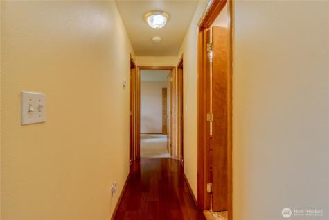 332 NE Redwood Place College Place WA 99324
