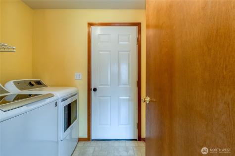 332 NE Redwood Place College Place WA 99324