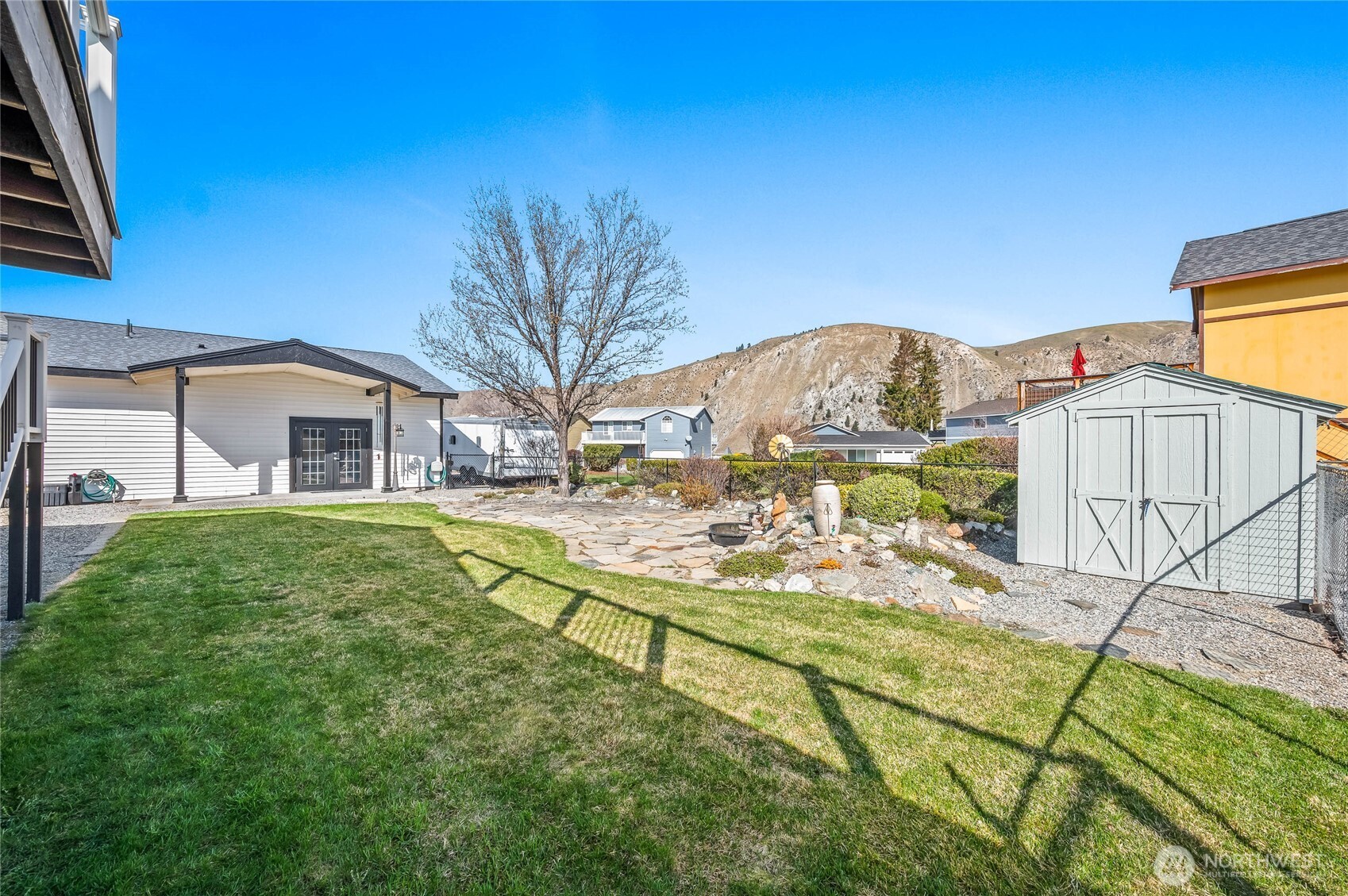 225 E Marine View Place Orondo WA 98843