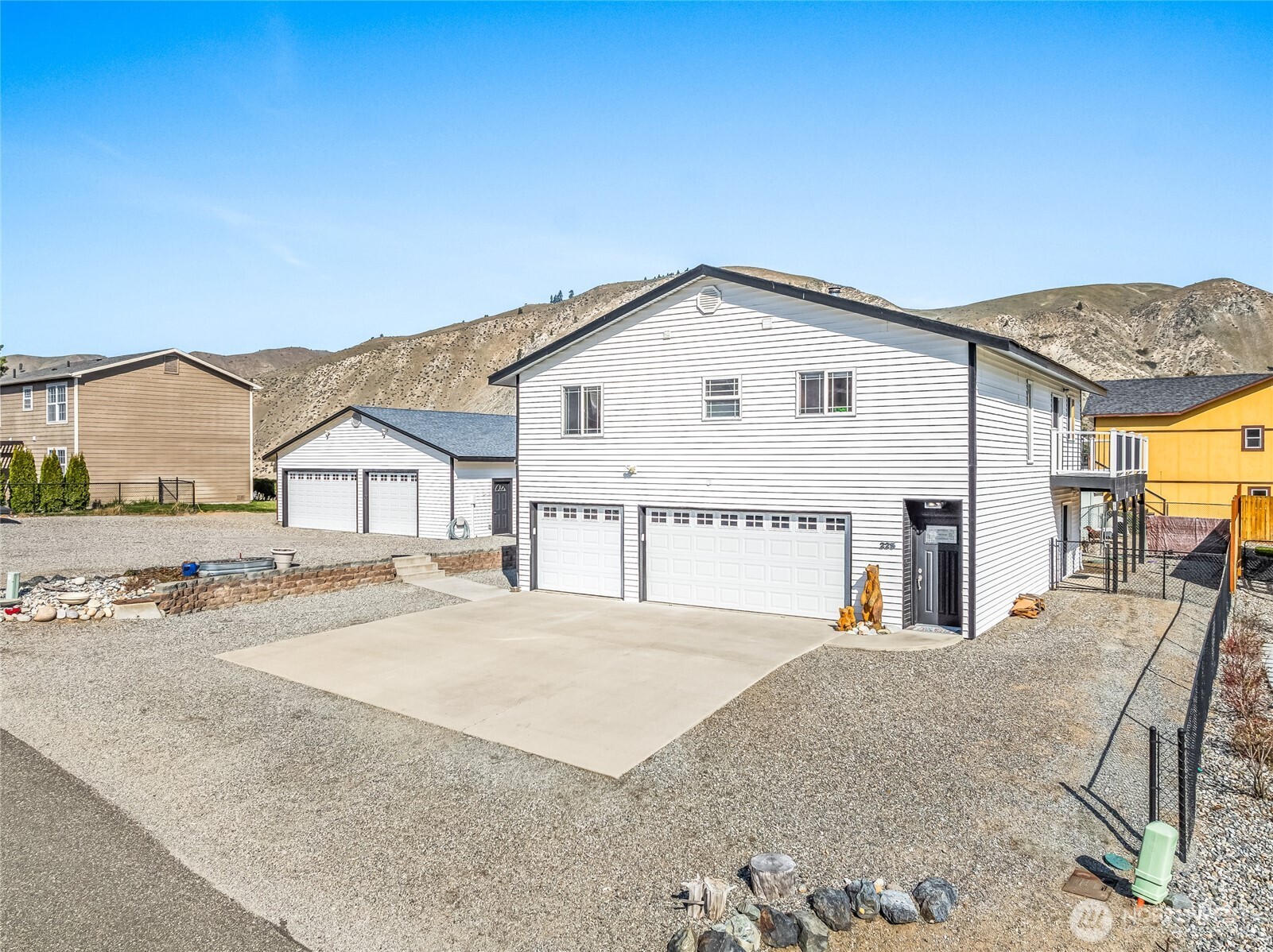 225 E Marine View Place Orondo WA 98843