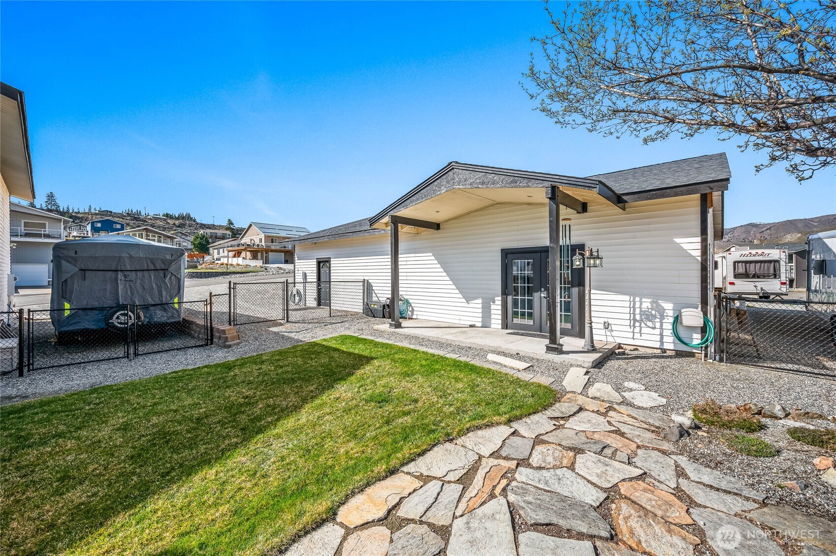 225 E Marine View Place Orondo WA 98843
