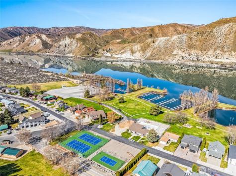 225 E Marine View Place Orondo WA 98843