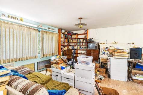 10434 22nd Avenue SW Seattle WA 98146