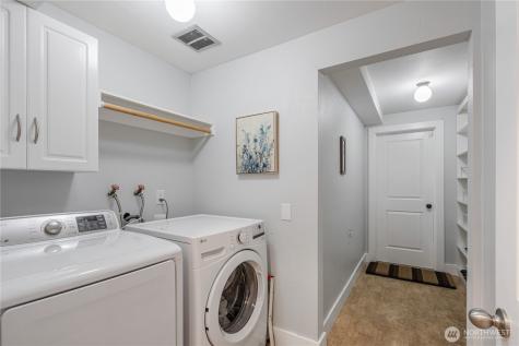7905 207th Place SW Edmonds WA 98026