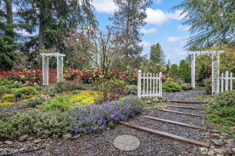 7905 207th Place SW Edmonds WA 98026