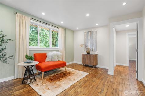 7905 207th Place SW Edmonds WA 98026
