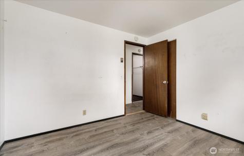 2642 Olympic Drive Oak Harbor WA 98277