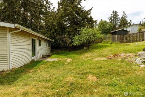 2642 Olympic Drive Oak Harbor WA 98277