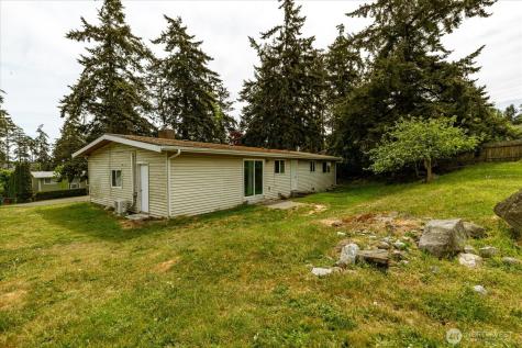 2642 Olympic Drive Oak Harbor WA 98277