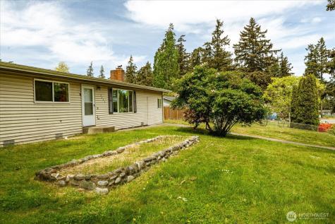 2642 Olympic Drive Oak Harbor WA 98277