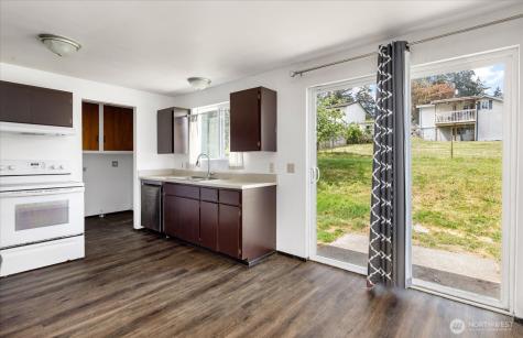 2642 Olympic Drive Oak Harbor WA 98277