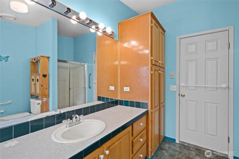 2716 S 371st Street Federal Way WA 98003