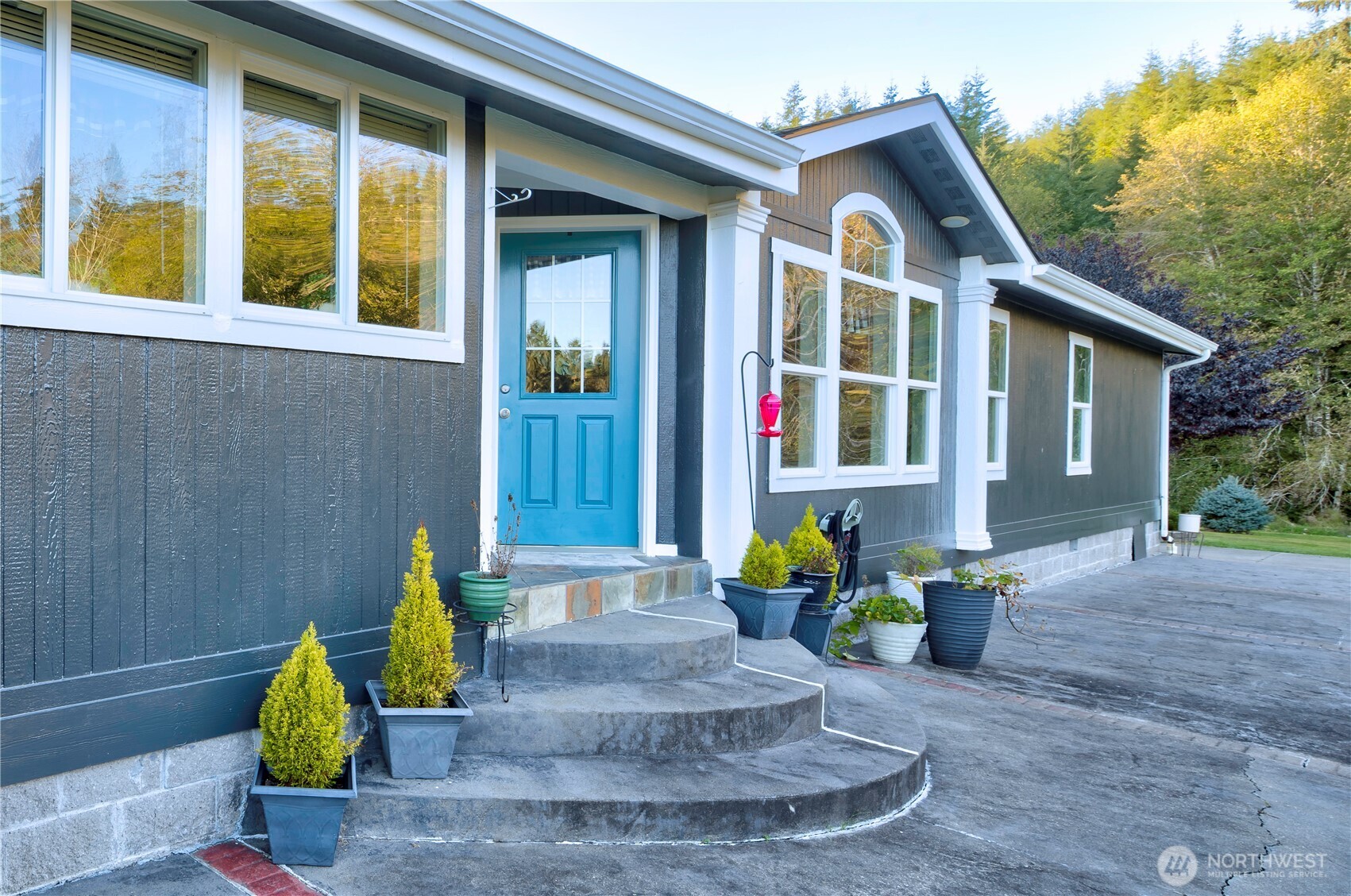 1220 Morrison Road South Bend WA 98596