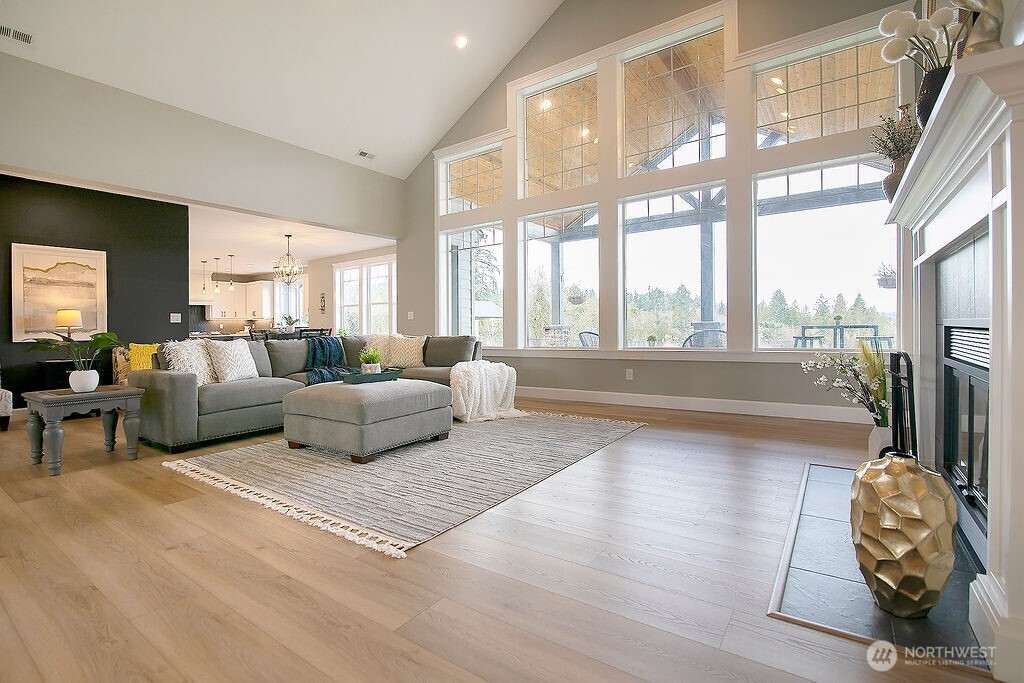 302 Waters Road Castle Rock WA 98611