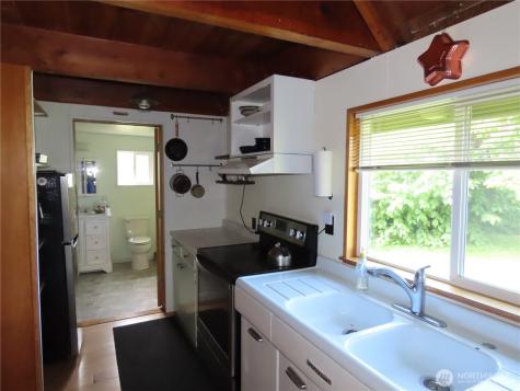 845 Schmid Road Grayland WA 98547