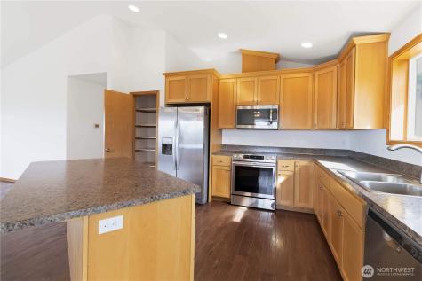 58 Alger Creek Heights Road Cathlamet WA 98612