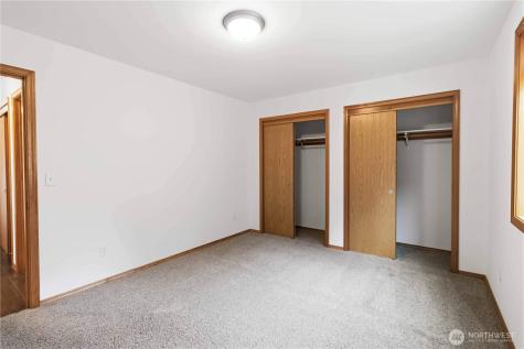 58 Alger Creek Heights Road Cathlamet WA 98612
