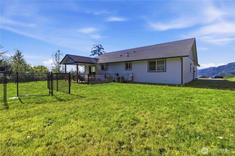 58 Alger Creek Heights Road Cathlamet WA 98612