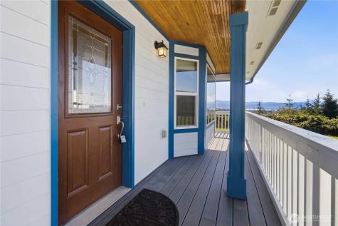 58 Alger Creek Heights Road Cathlamet WA 98612