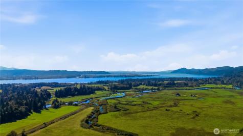 58 Alger Creek Heights Road Cathlamet WA 98612