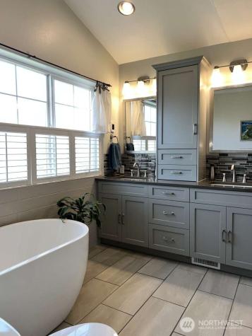 5939 Artist Drive Ferndale WA 98248