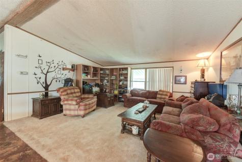415 Lake View Road Lynnwood WA 98087