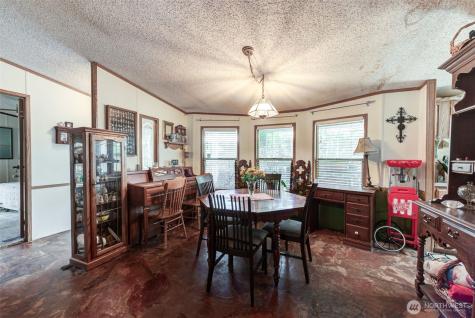 415 Lake View Road Lynnwood WA 98087