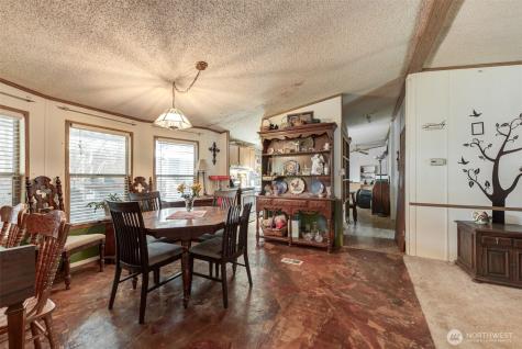 415 Lake View Road Lynnwood WA 98087