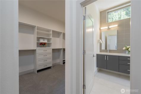 3034 NE 89th Seattle WA 98115
