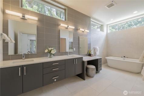 3034 NE 89th Seattle WA 98115