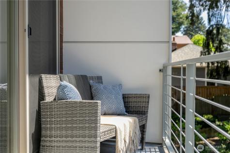 3034 NE 89th Seattle WA 98115