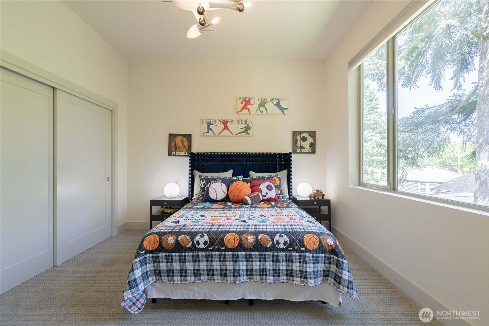3034 NE 89th Seattle WA 98115