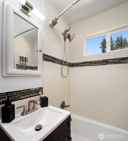 12719 12th Avenue NE Seattle WA 98125