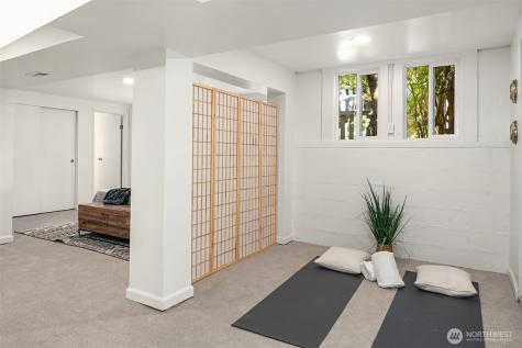 12719 12th Avenue NE Seattle WA 98125