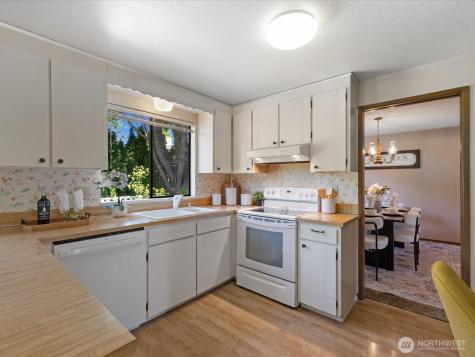 12314 NE 162nd Street Bothell WA 98011