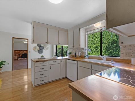 12314 NE 162nd Street Bothell WA 98011