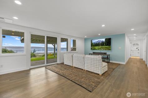 19810 Soundview Drive NW Stanwood WA 98292