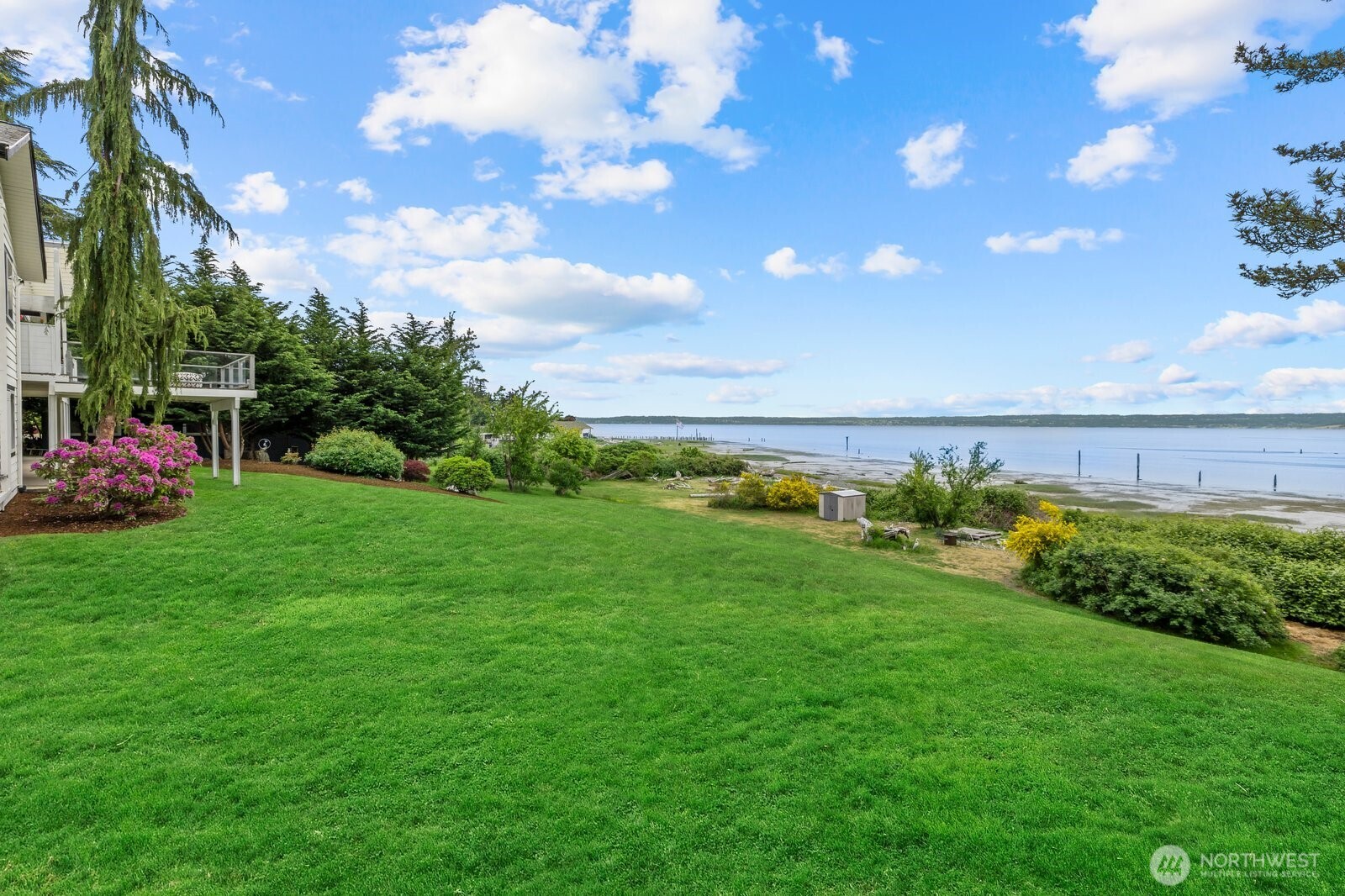 19810 Soundview Drive NW Stanwood WA 98292